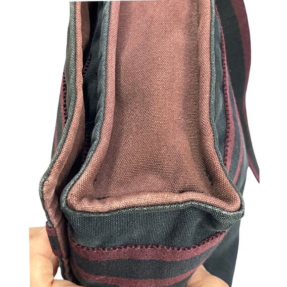 Hermès Fourre Tout Messenger Bag Burgundy and Black Canvas Crossbody - Picture 15 of 16